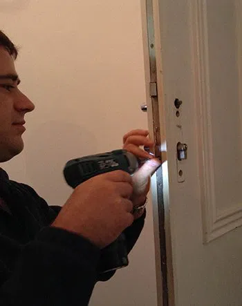 Washington DC Lock And Key Washington, DC 202-753-3885 Washington DC Lock And Key Washington, DC 202-753-3885 - emergency-locksmiths